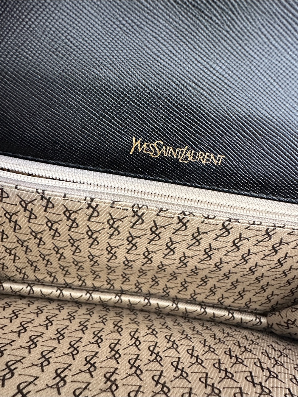 Yves Saint Laurent YSL vintage black leather clutch Authentic with CoA - Picture 3 of 11